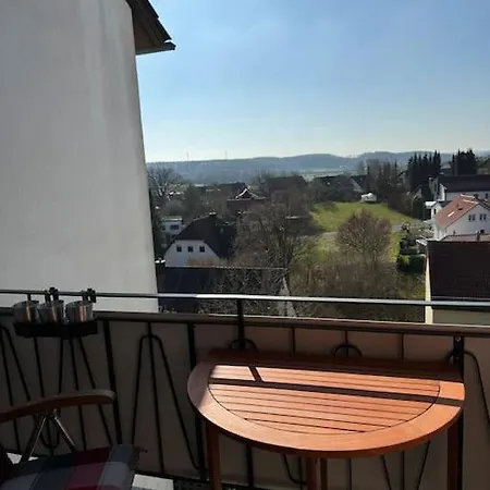 Grosszugige 3 Zimmerwhg., Balkon. Kuche. Tv, Wlan Apartamento *