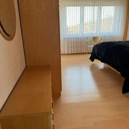 Apartamento Grosszugige 3 Zimmerwhg., Balkon. Kuche. Tv, Wlan *