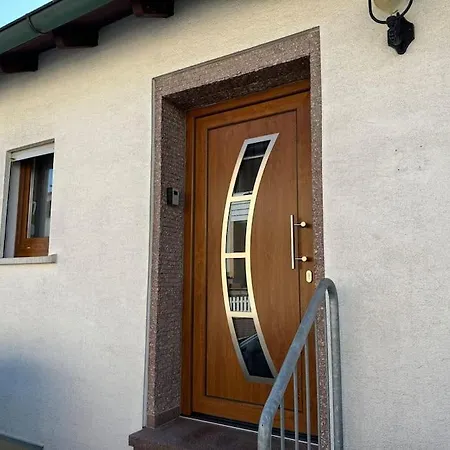 Apartamento Grosszugige 3 Zimmerwhg., Balkon. Kuche. Tv, Wlan Langenzenn
