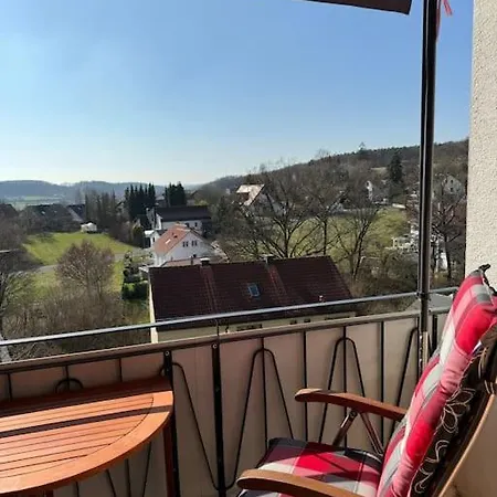 Grosszugige 3 Zimmerwhg., Balkon. Kuche. Tv, Wlan Apartamento